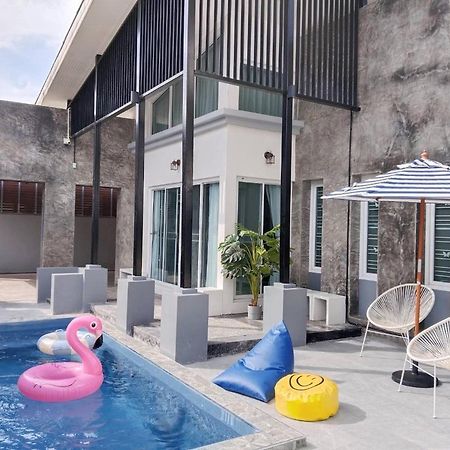 Nadda Pool Villa Ranong Ban Bang Rin Екстериор снимка