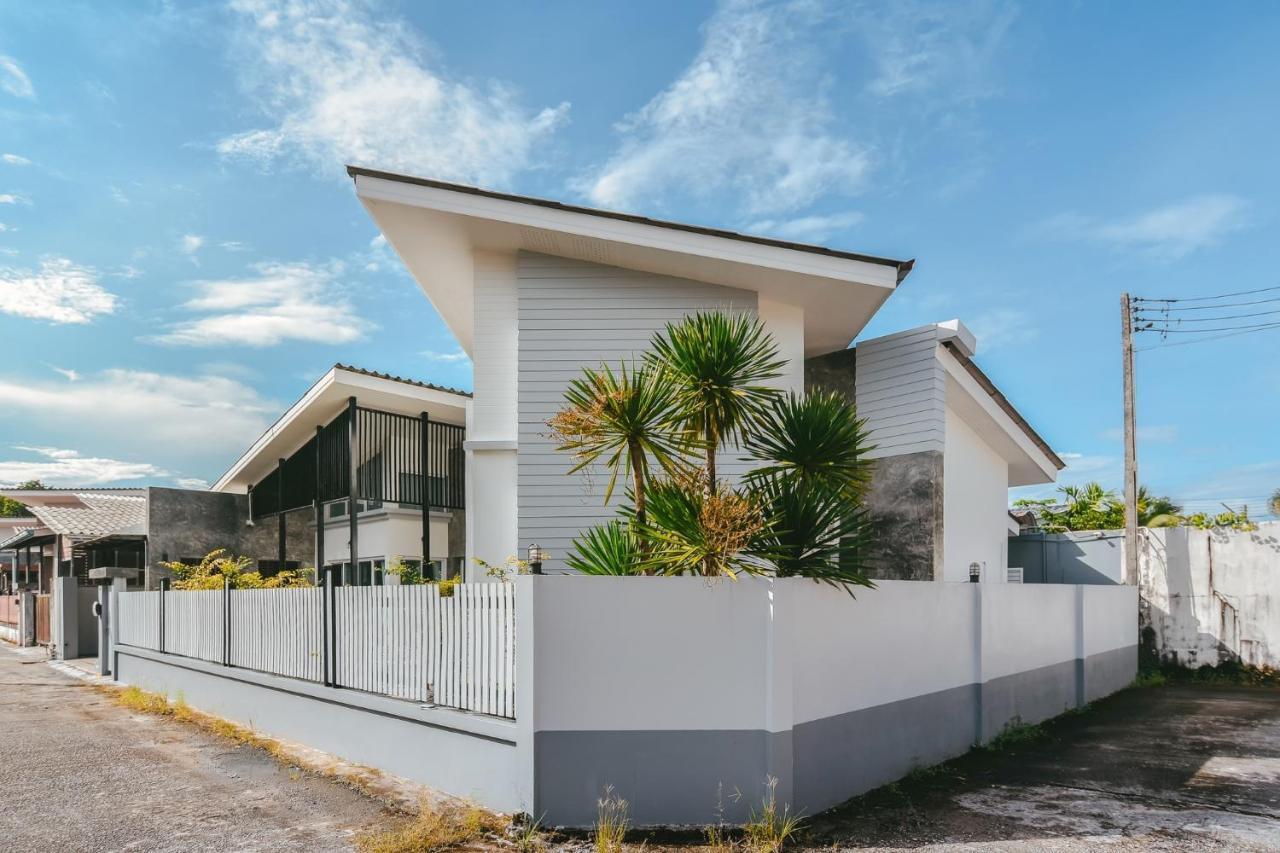 Nadda Pool Villa Ranong Ban Bang Rin Екстериор снимка